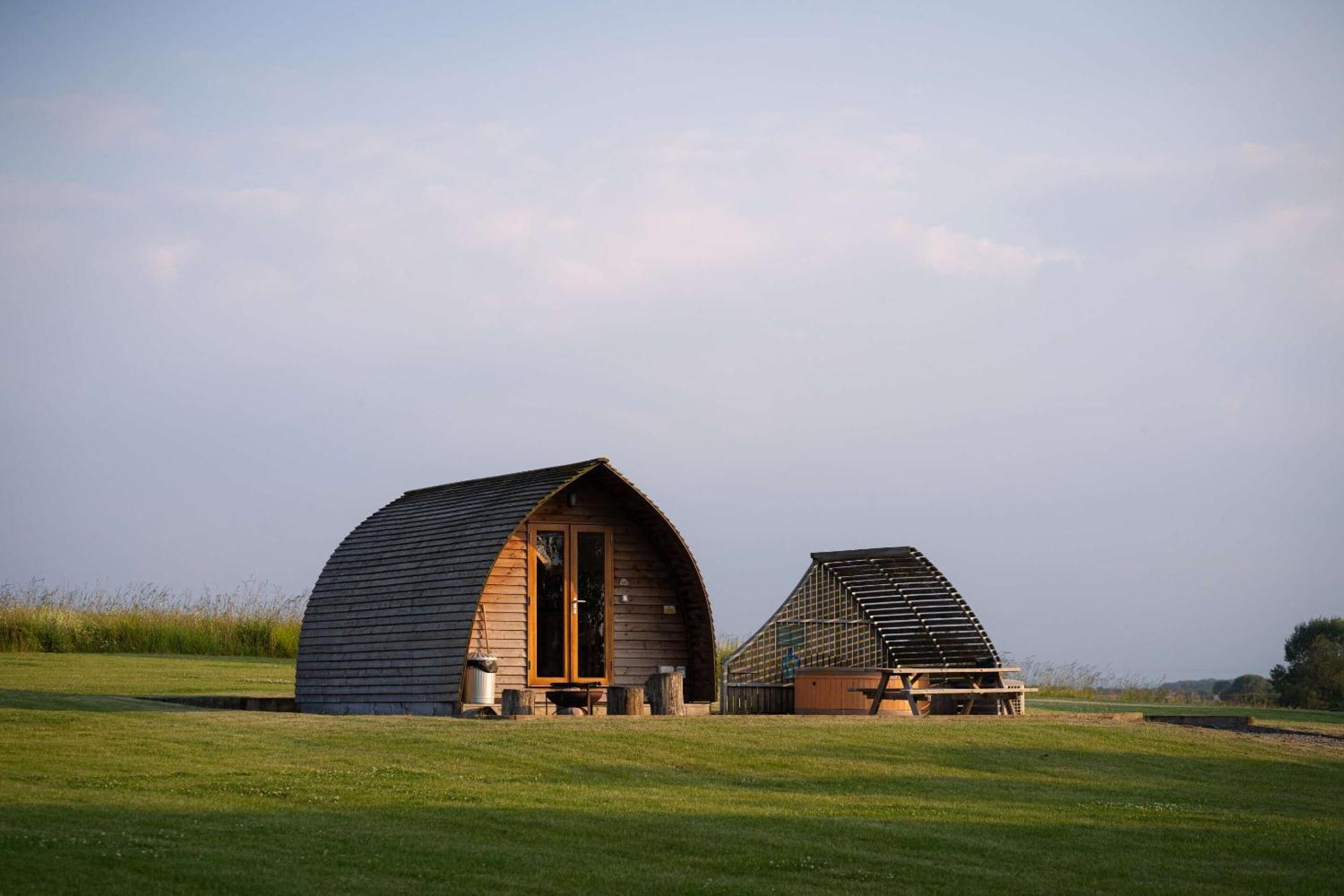 Sedgewell Barn By Wigwam Holidays นอร์ทอัลเลอร์ทัน ห้อง รูปภาพ