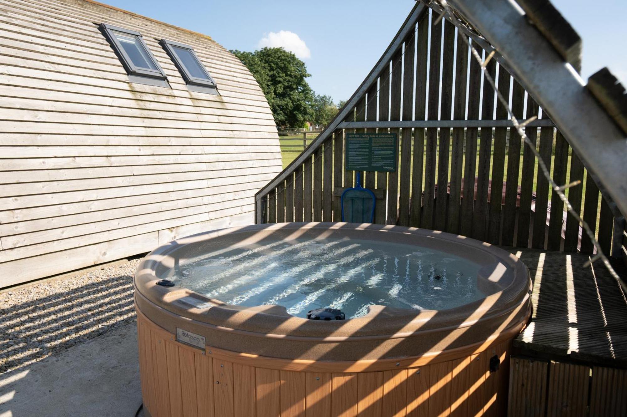 Sedgewell Barn By Wigwam Holidays นอร์ทอัลเลอร์ทัน ภายนอก รูปภาพ