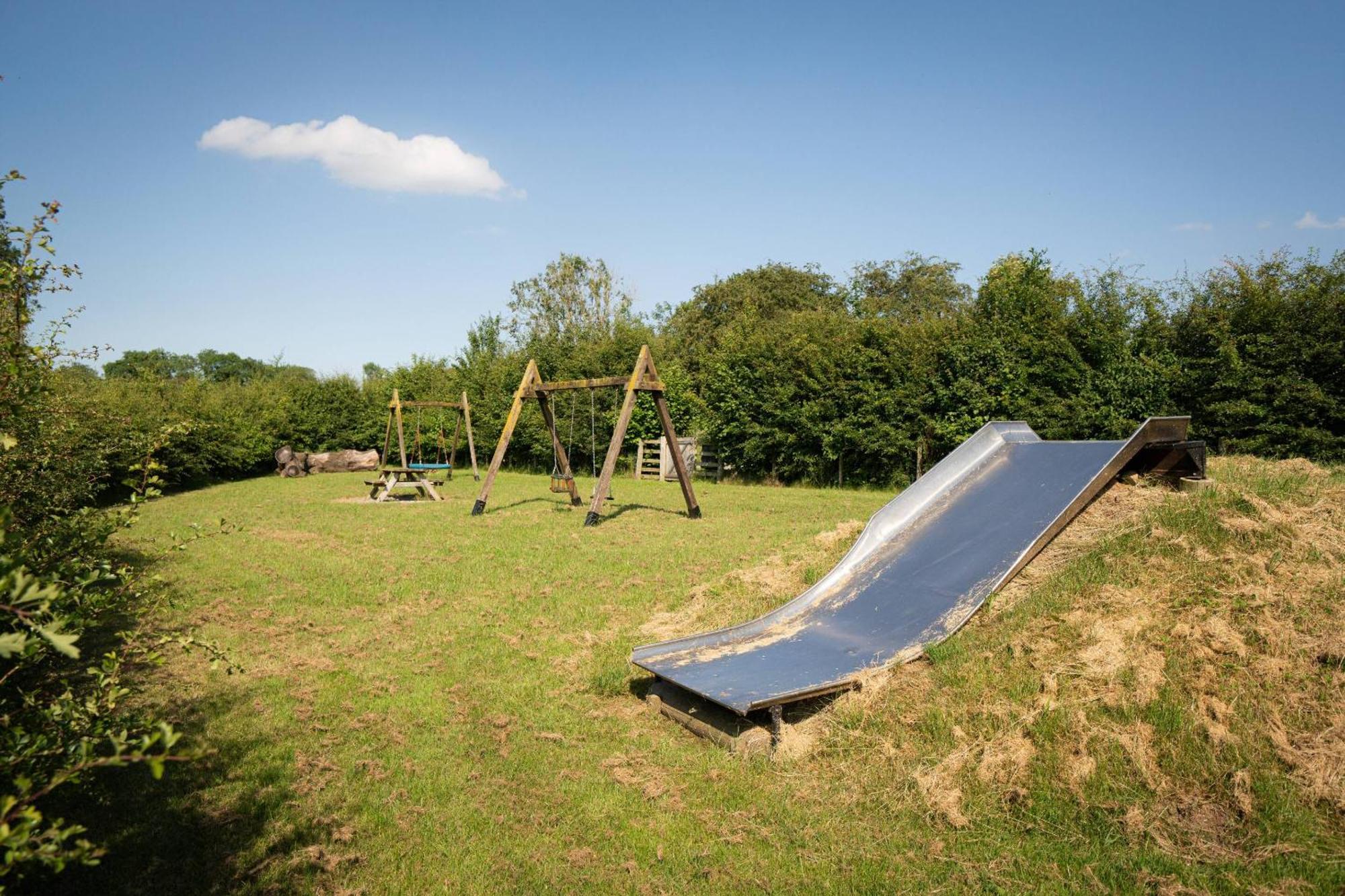 Sedgewell Barn By Wigwam Holidays นอร์ทอัลเลอร์ทัน ภายนอก รูปภาพ