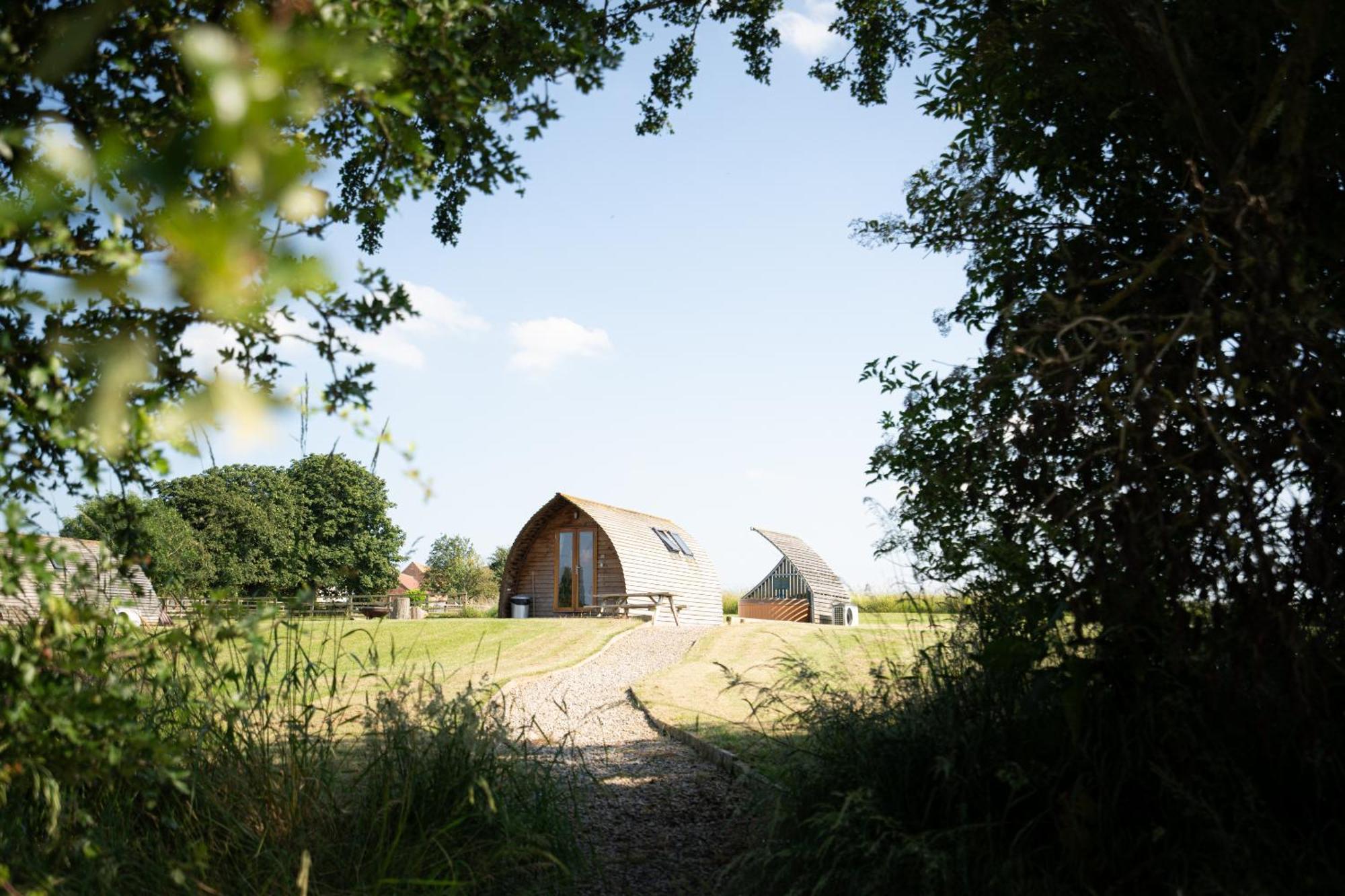 Sedgewell Barn By Wigwam Holidays นอร์ทอัลเลอร์ทัน ภายนอก รูปภาพ