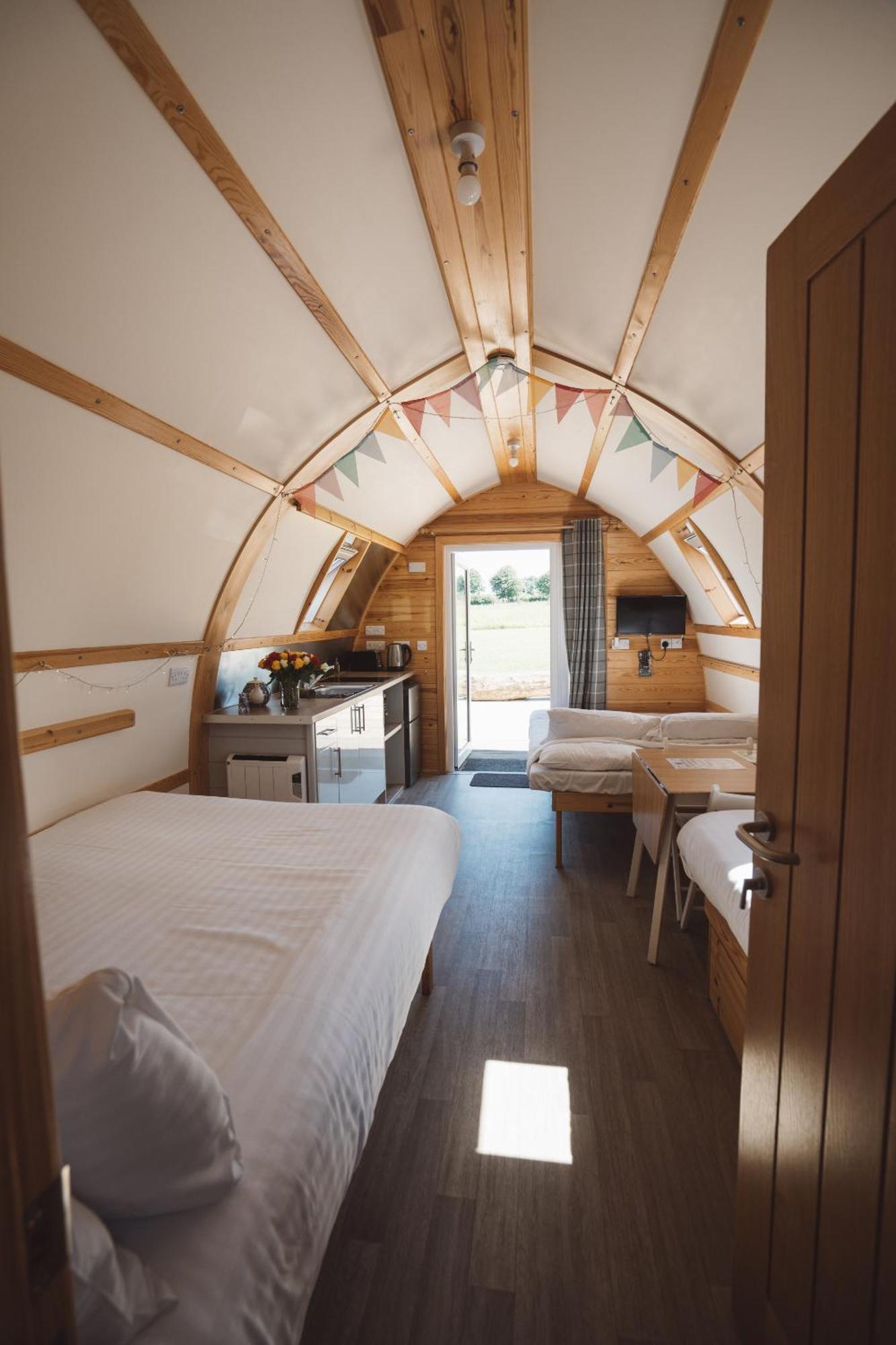Sedgewell Barn By Wigwam Holidays นอร์ทอัลเลอร์ทัน ภายนอก รูปภาพ