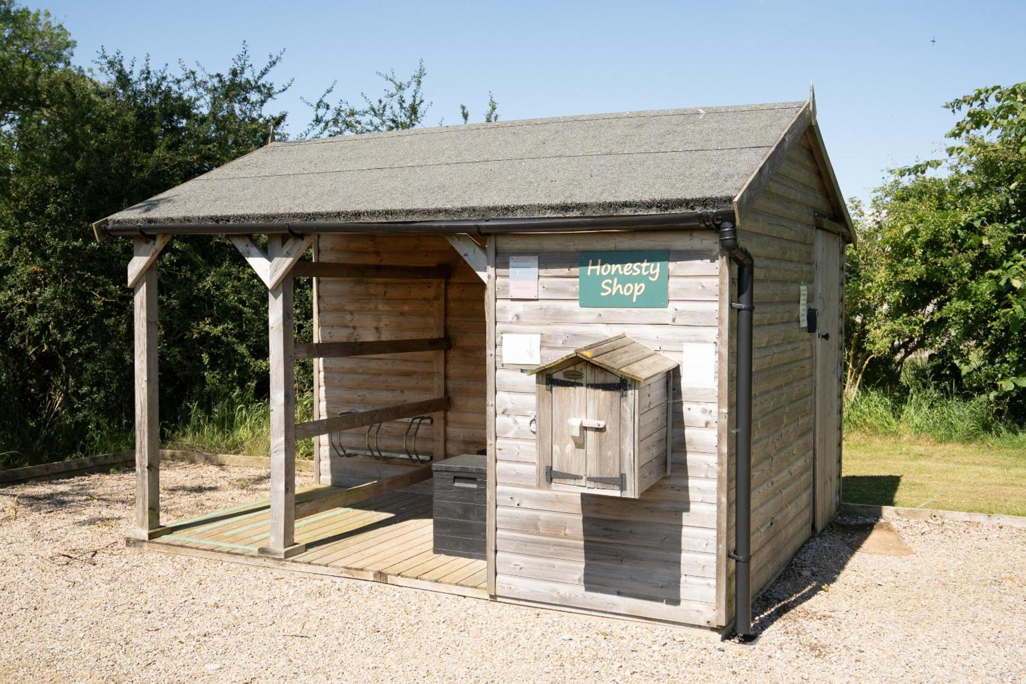 Sedgewell Barn By Wigwam Holidays นอร์ทอัลเลอร์ทัน ภายนอก รูปภาพ